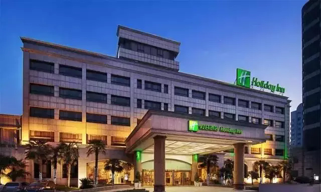 11、中州假日酒店